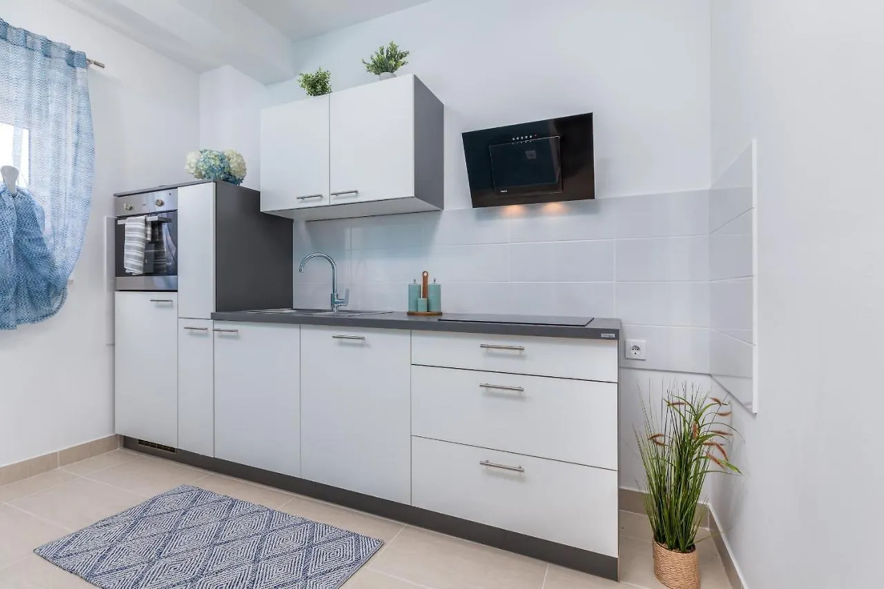 Apartment Mila Fazana